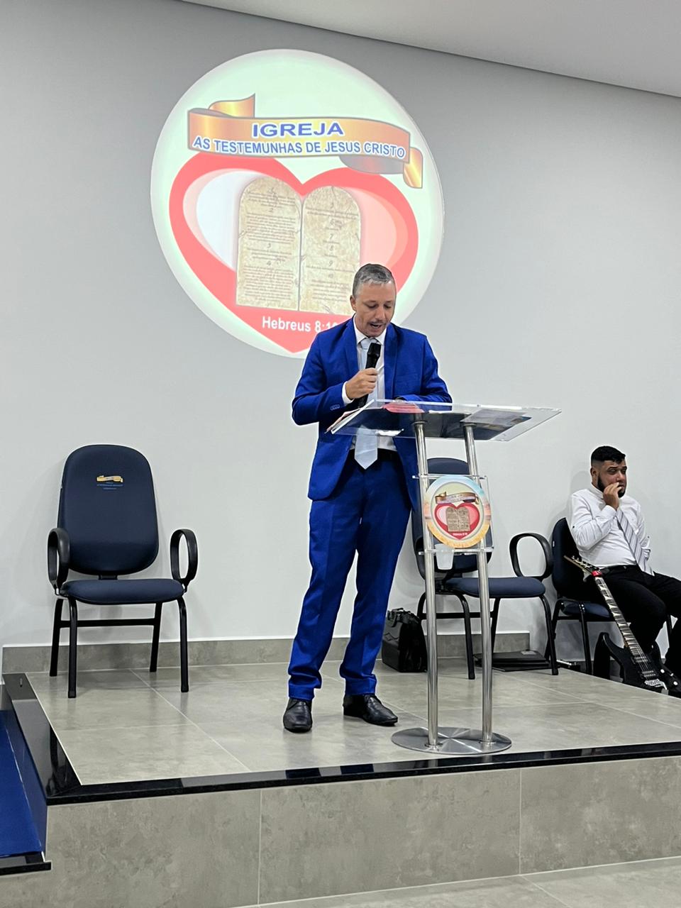 Pastor Devair